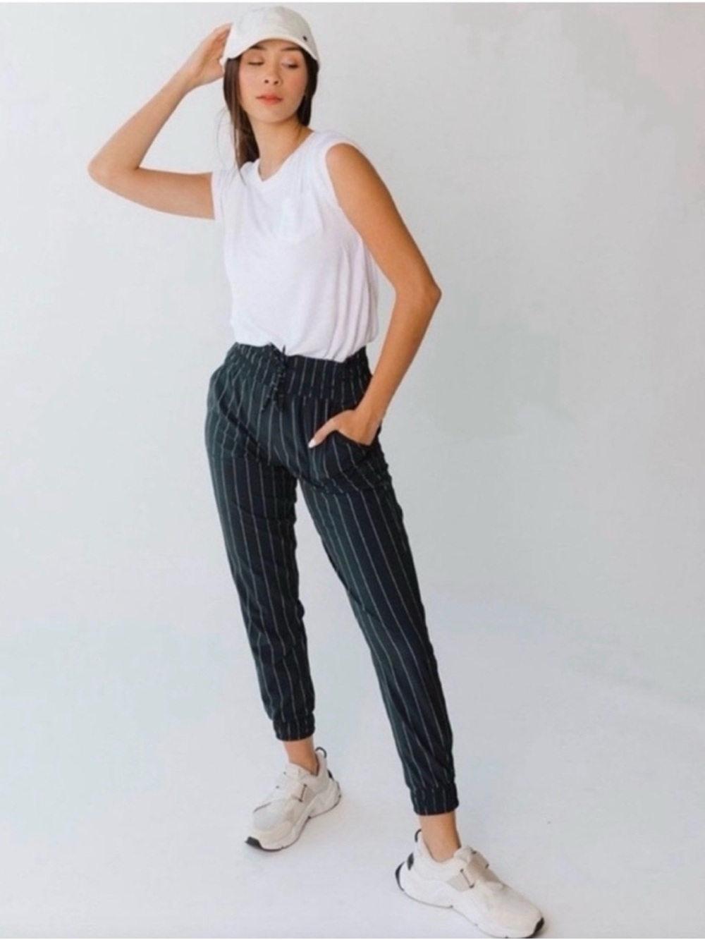 Albion Fit Destination Joggers Navy Pinstripe Size XS